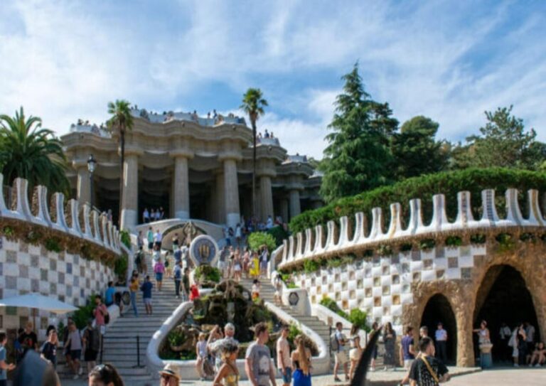 Barcelona: Walking Tour 4 Hours
