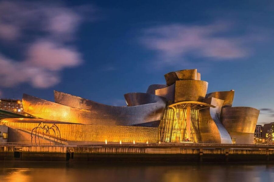 Bilbao: City Highlights Walking Tour - Overview of the Walking Tour