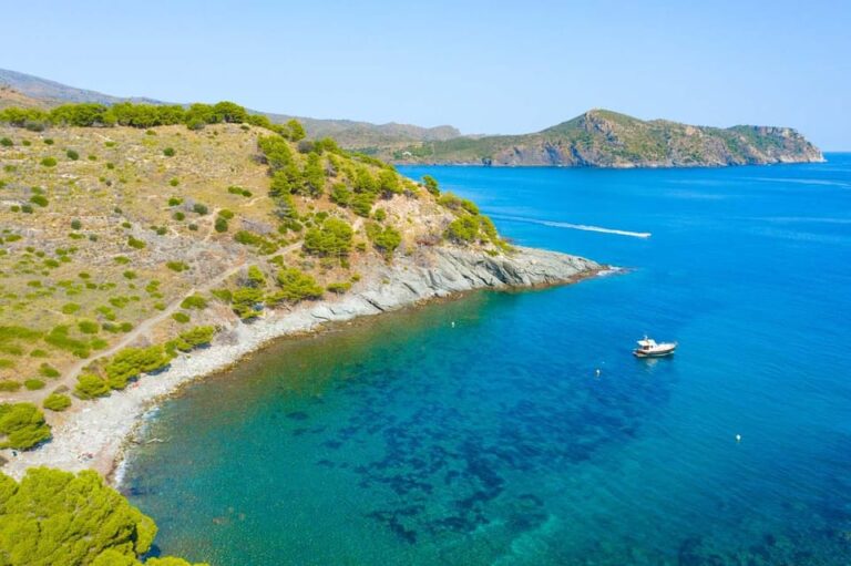 Cap De Creus : Explore Experience a Water World