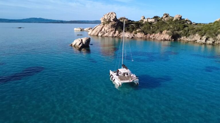 Catamaran Tour of the La Maddalena Archipelago With Lunch