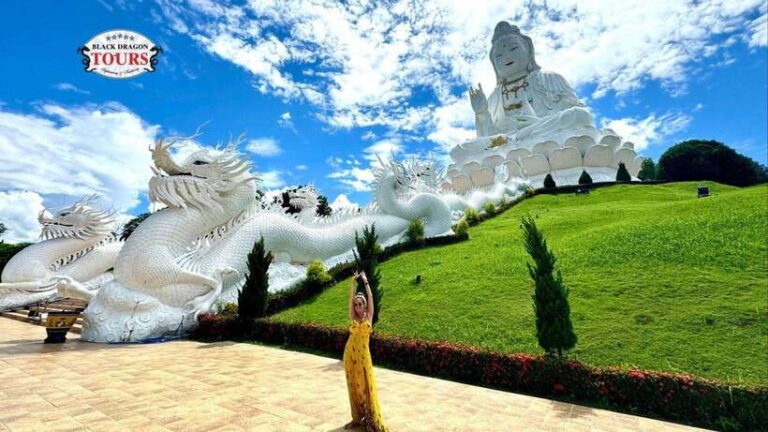 Chiang Rai: 3 Famous Temples & Lalita Cafe’ | Private Tour