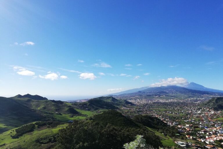 Cruz Del Carmen: Hiking in Anaga With Local Food Products