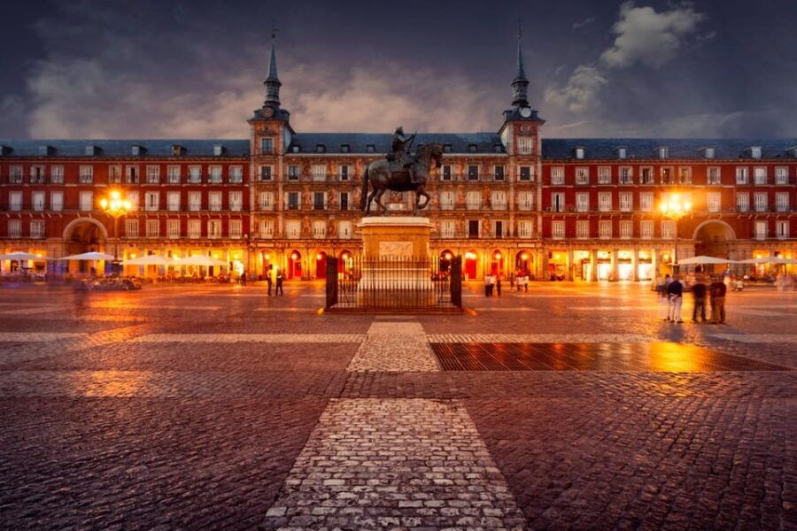 Dark Stories of Madrid – Walking Tour - Plaza Mayor: Chilling Legends and the Spanish Inquisition