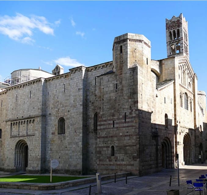 Discover the Medieval Seu and Andorra in One Day From Barcelona With Lunch