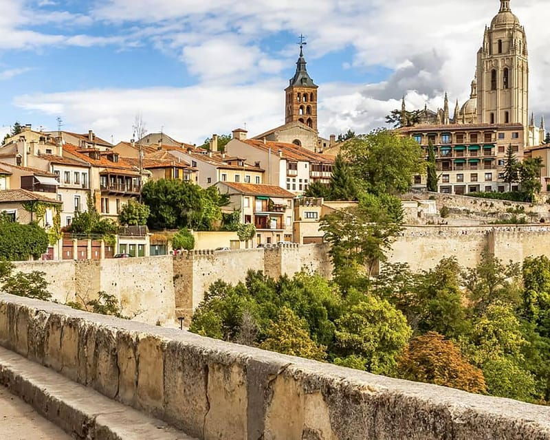 Explore Segovia, Toledo & Alcazar on Madrid Day Trip - Segovia: A Roman Engineering Marvel