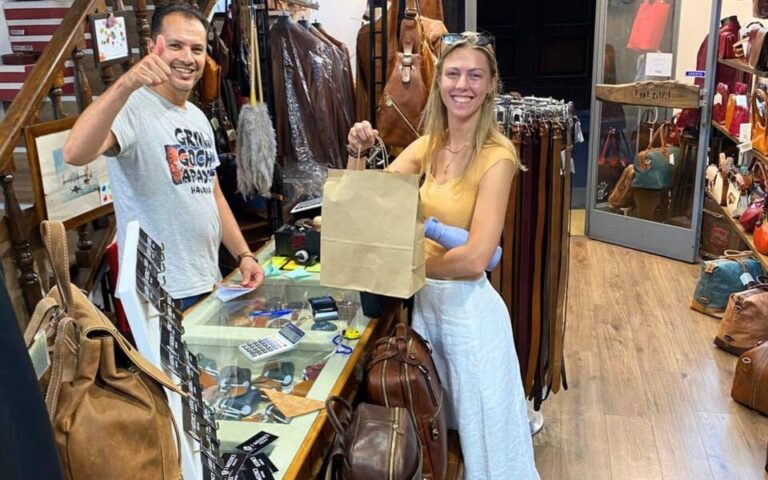 Florence: Oltrarno Artisans and Wine Windows