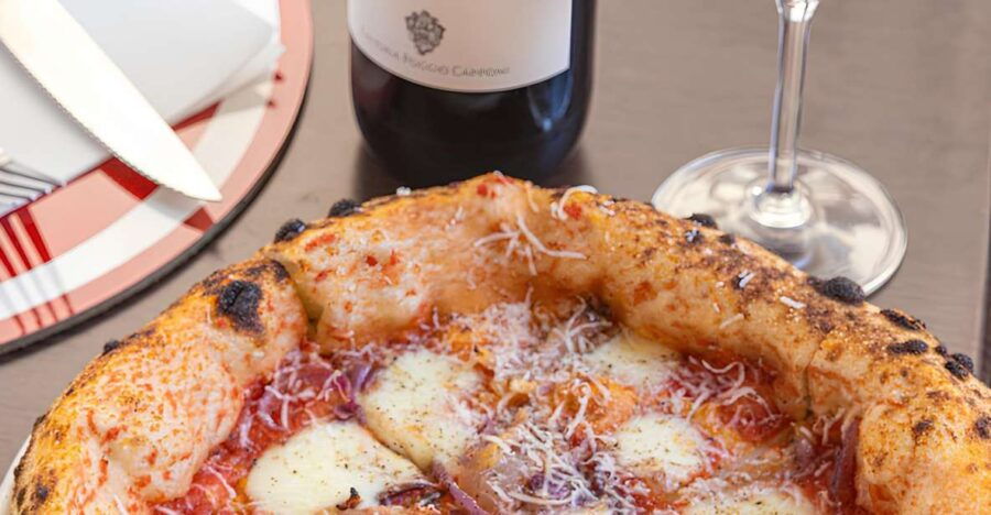 Florence: Private Pizza Making Class With Wine Tasting - Experience Authentic Italian Cuisine