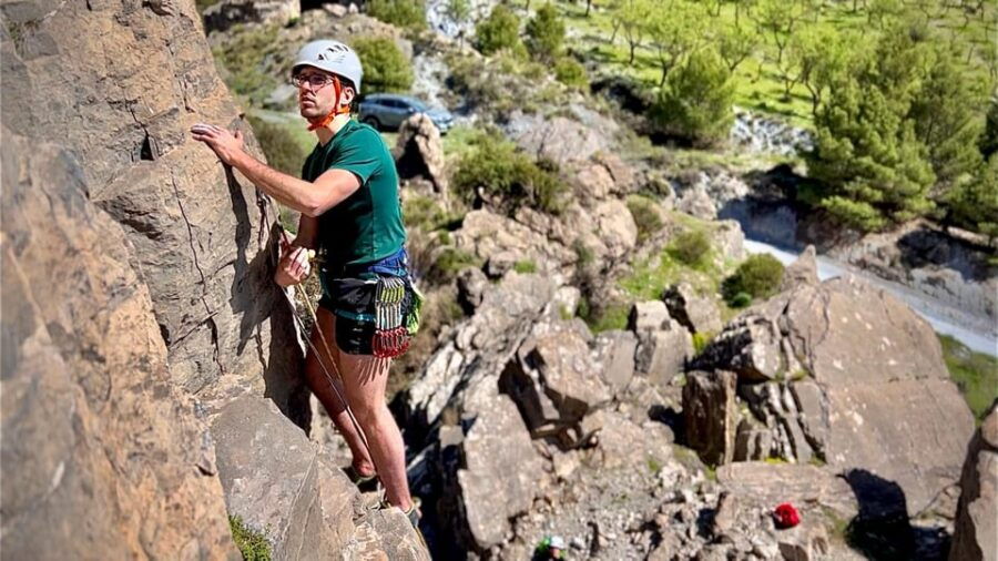 Granada: Sport Lead Rock Climbing Outdoor Course - Course Overview