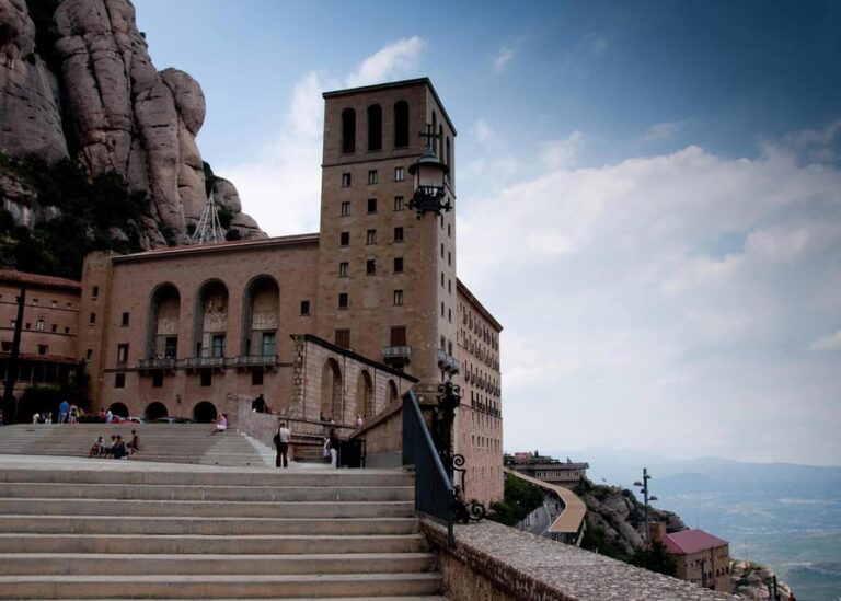 Guided Tour to the Magnificent Montserrat Monastery