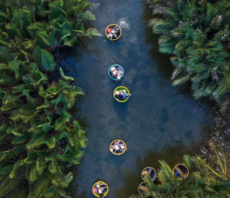 Hoi An: Basket Boat and Fishing Crabs Tour