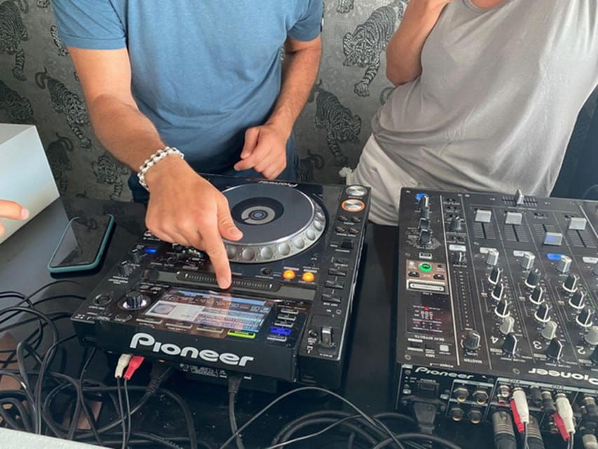 IBIZA DJ Lesson for Learn to Mix - Overview of the DJ Lesson