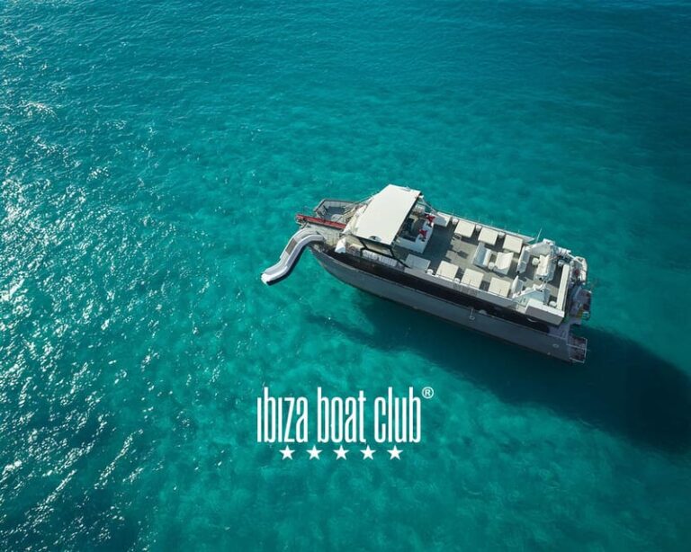 Ibiza: Full-Day Formentera Cruise at Ibiza Boat Club