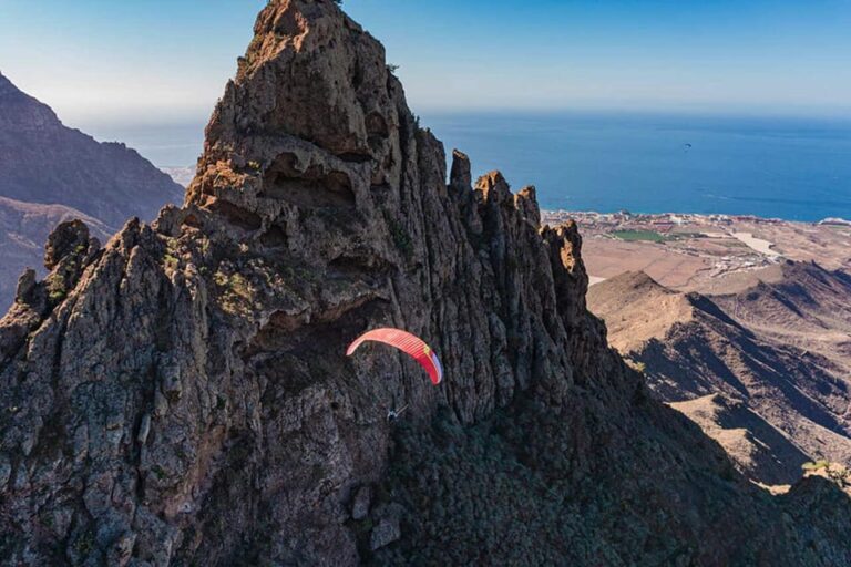 Ifonche: Paragliding Mid-Mountain Flight (1000M)