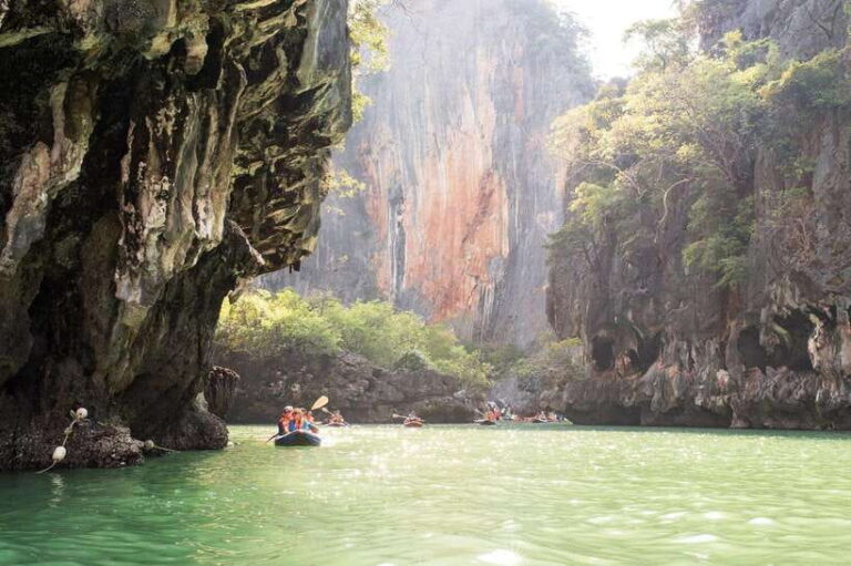 Island Discovery: James Bond Islands