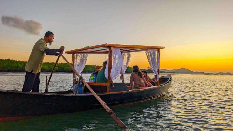 Koh Lanta: Romantic Sunrise Private Gondola Tour