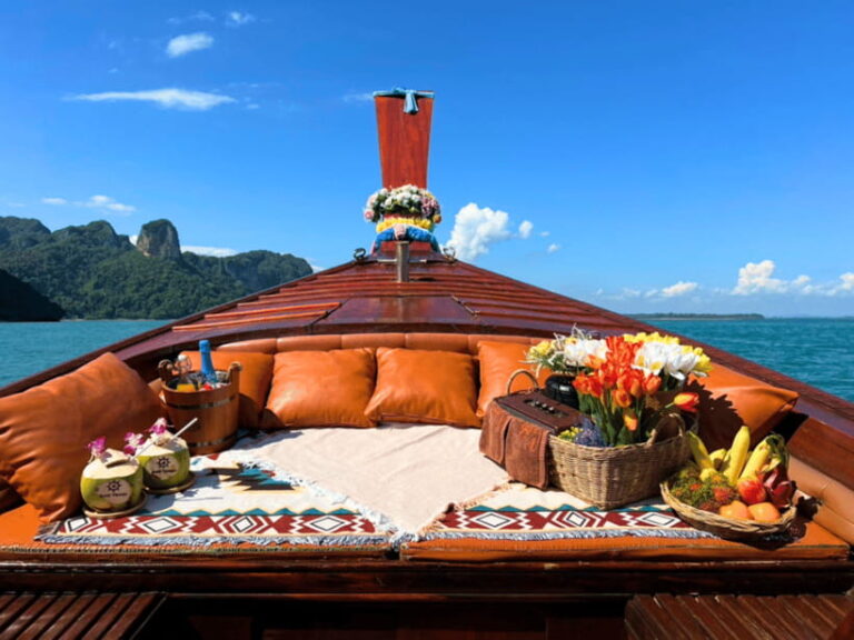 Krabi: Small Group 4 Island by Luxury Vintage Boat