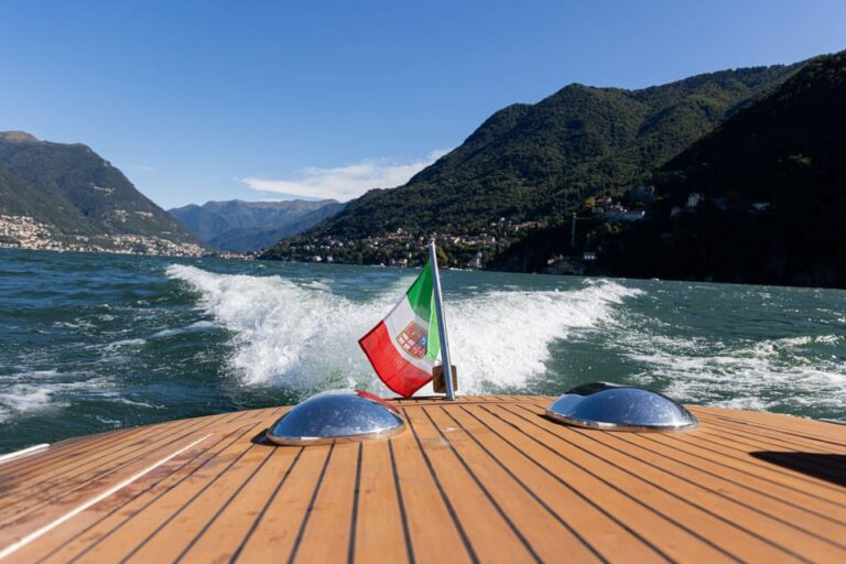 Lake Como: Exclusive Boat Tour