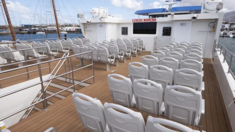 Lanzarote: Fuerteventura Return Ferry Ticket With Bus
