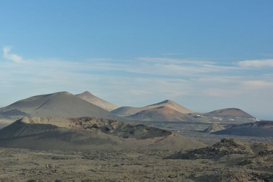 Lanzarote: Guided Volcano Hike With Transfers - Activity Overview