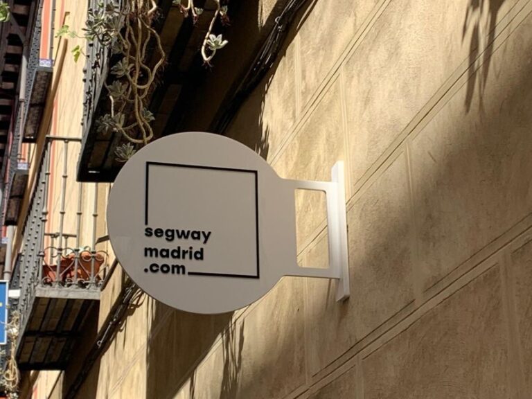 Madrid: City Center Guided Segway Tour