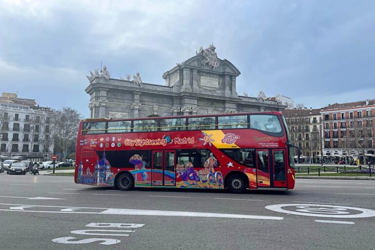 Madrid: Guided Tour to Toledo & Madrid Panoramic Bus