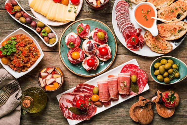 Madrid: Private Tapas Walking Tour With a Local Guide