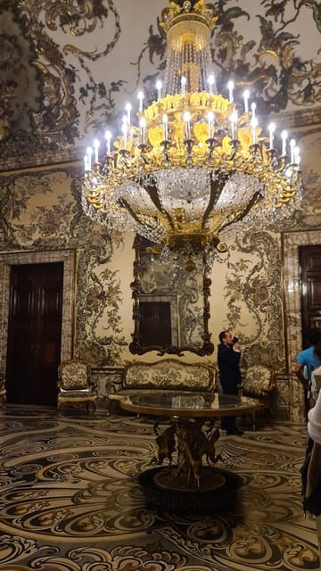 Madrid: Royal Palace Guided Tour W/ Skip-The-Line Entry