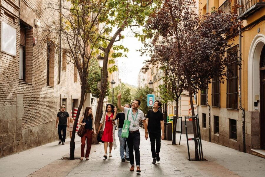 Madrid: Royal Palace, Prado Museum & Historic Center Tour - Tour Overview