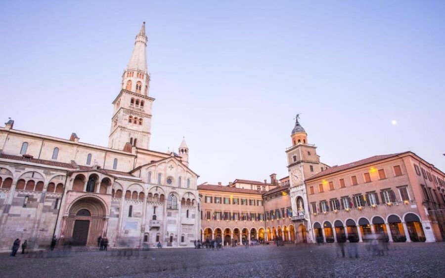 Modena: Walking Food Tour and Highlights With a Local Guide - Tour Overview and Pricing