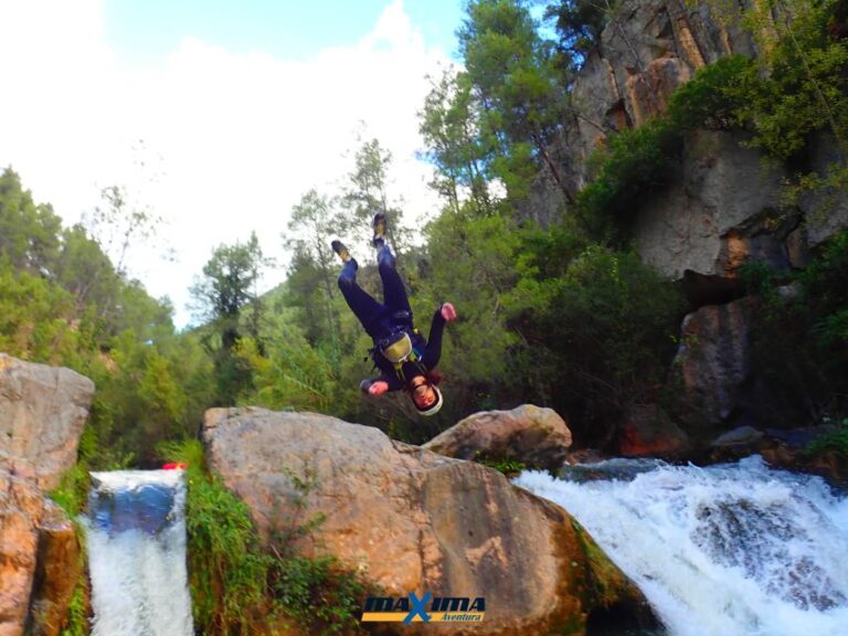 Montanejos: Guided Whitewater Rafting Adventure