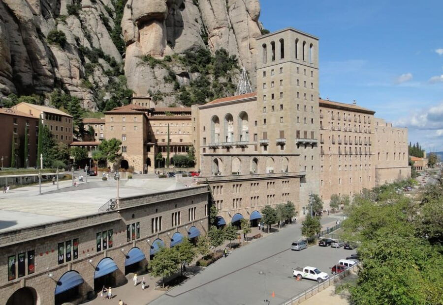 Montserrat: Half-Day Private Tour With Transfer - Tour Overview