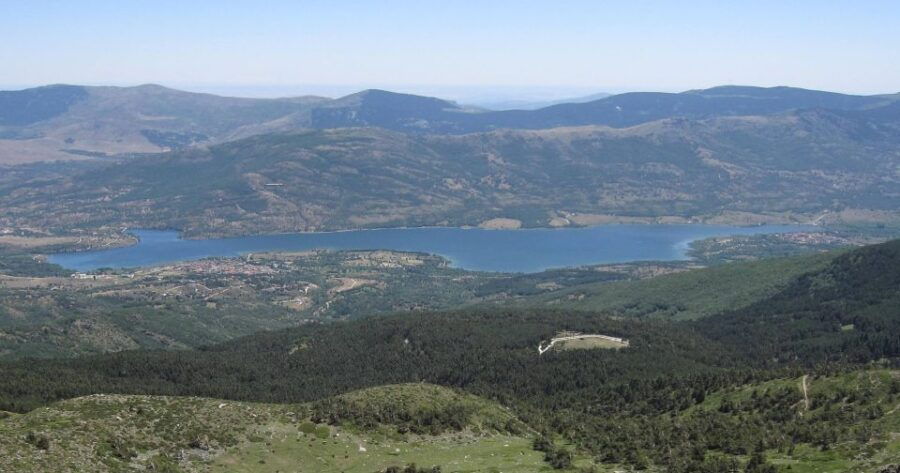 Mountain Lake Canoe Experience From Madrid - Activity Overview