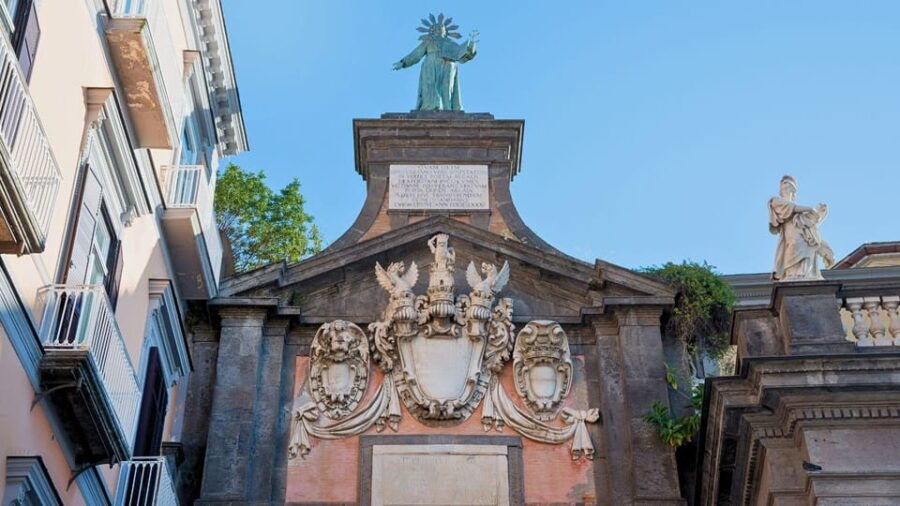 Naples: Historical Centre Tour and Visit to the Water Museum - Overview of the Tour