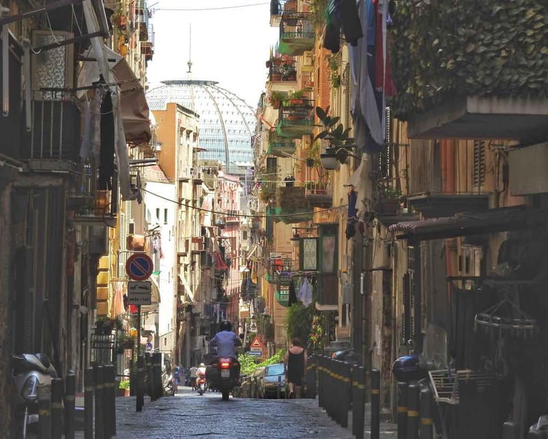 Naples: Walk in the Footsteps of Diego Maradona With a Local - Discovering the Quartieri Spagnoli
