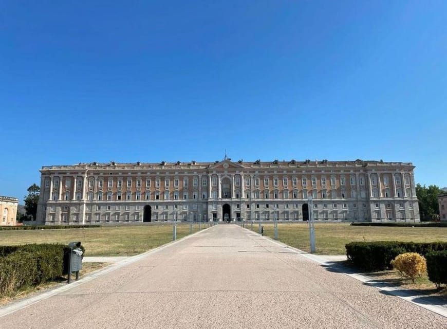 PALACE OF CASERTA: PRESTIGE TOUR FROM NAPLES - Overview of the Palace of Caserta