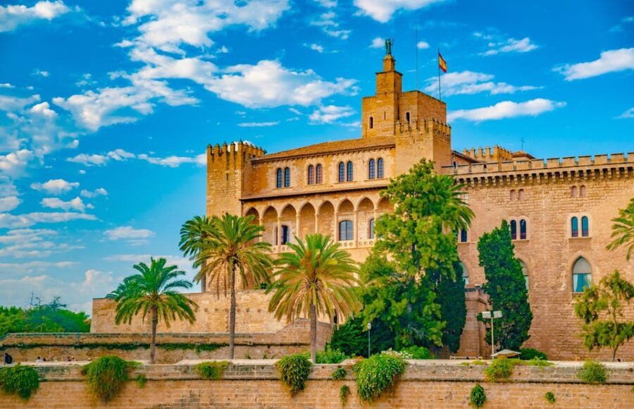Palma De Mallorca: Private Walking Tour - Tour Overview and Pricing