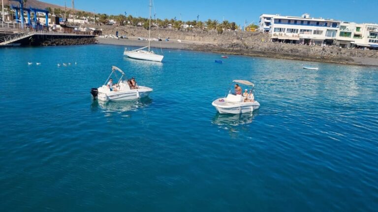 Playa Papagayo: Self-Drive Boat Rental