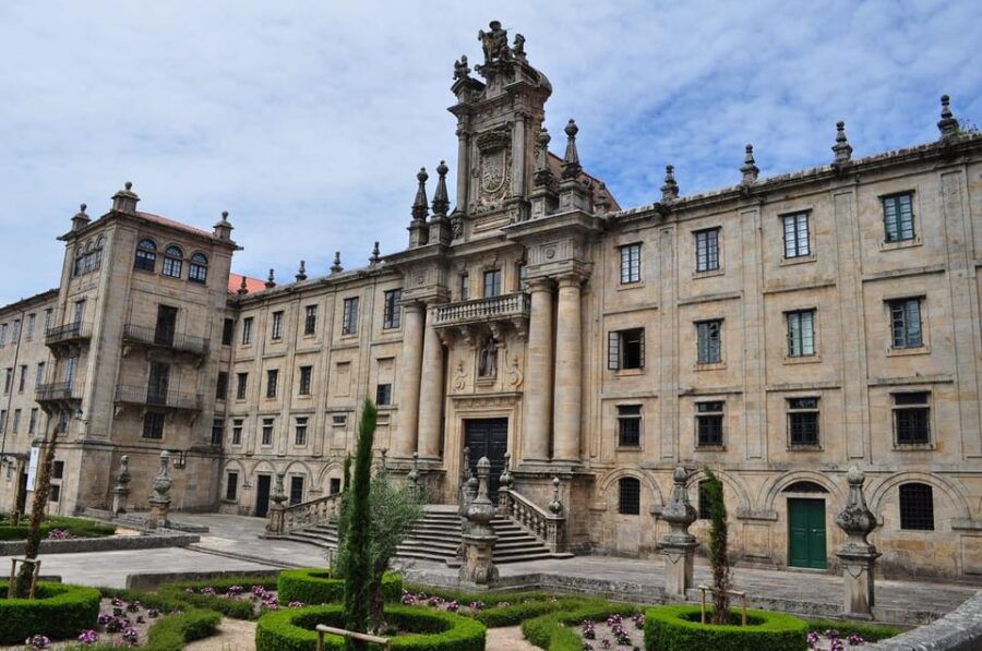 Porto: Private & Customizable Trip to Santiago De Compostela - Trip Overview