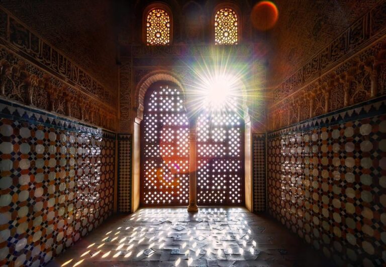 Private Official Guide Alhambra (Tickets Not Included)