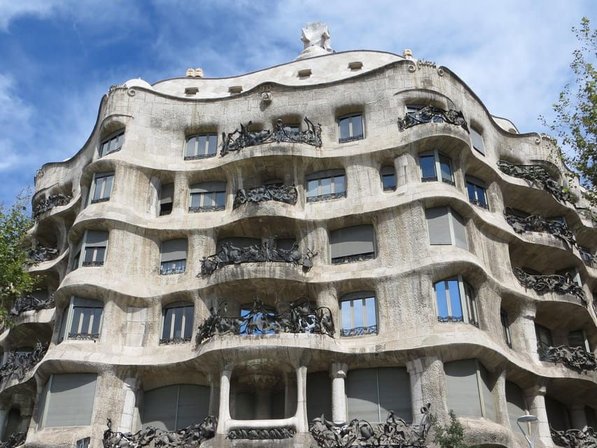 Private Walking Tour Of Casa Mila With Reserved Access - Tour Overview