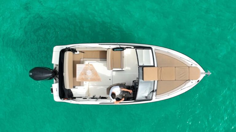 Private Winter Tour, 4h. Capacity 2 to 4 People.