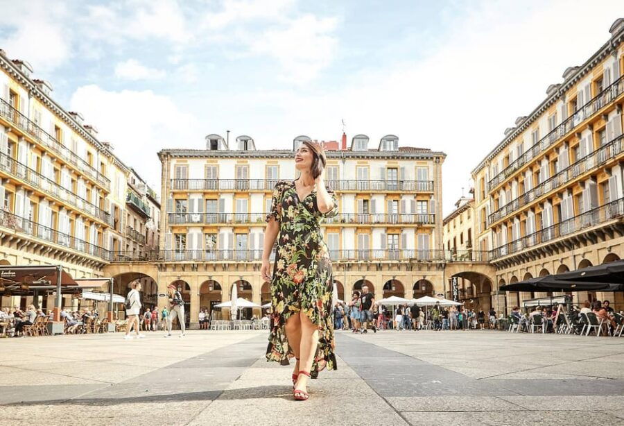 Professional Photoshoot While Visiting San Sebastián - Activity Overview