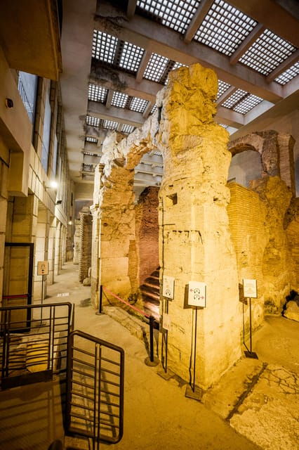Rome: Piazza Navona Underground & Historic Center Tour - Tour Overview