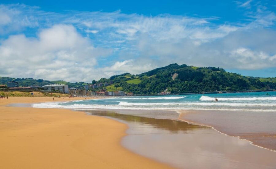 San Sebastian: Surf & Party Hostel - Hostel Overview