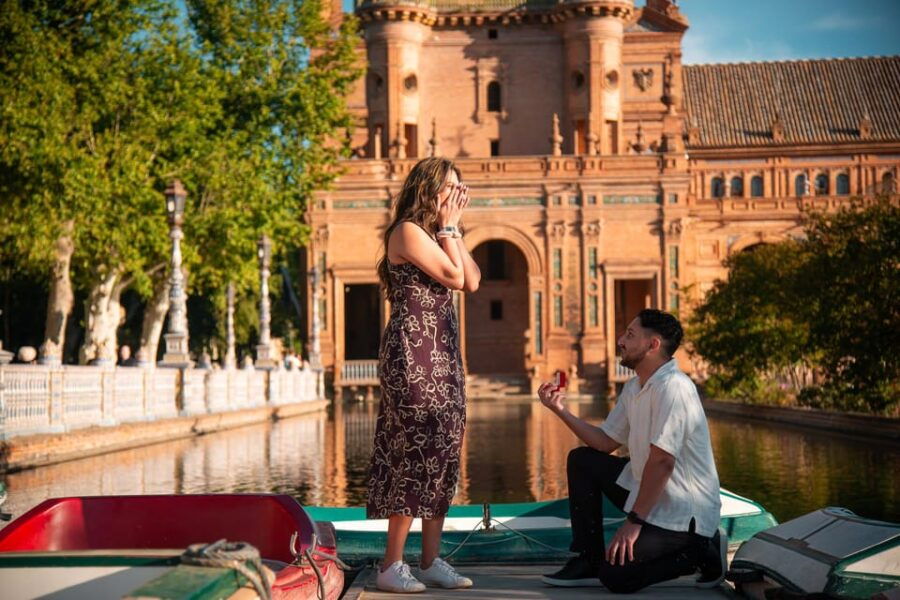 Sevilla: Surprise Proposal Photoshoot With a Photographer - Overview and Pricing