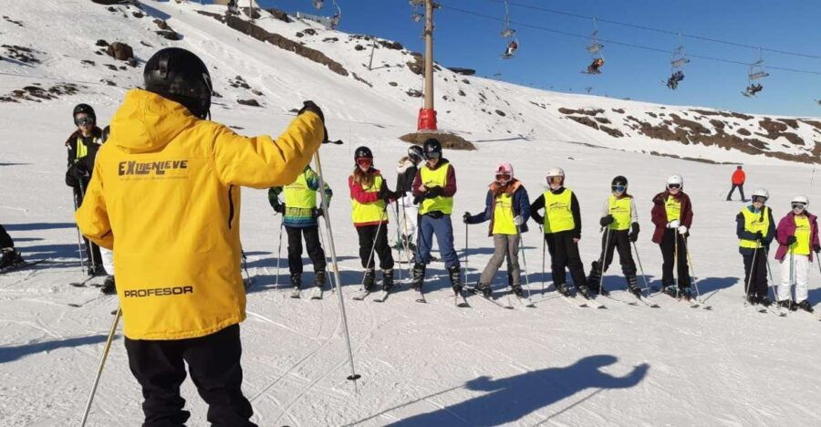Sierra Nevada: Ski or Snowboard Lesson With Instructor - Experience Overview