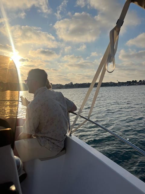 Torrevieja: Sunset Onboard in Exclusive Boat + Cava. - Activity Overview