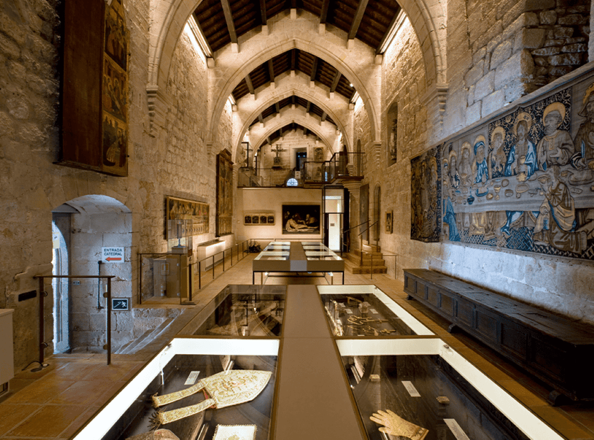 Tortosa: Guided Walking Tour With Cathedral Visit - Tour Overview