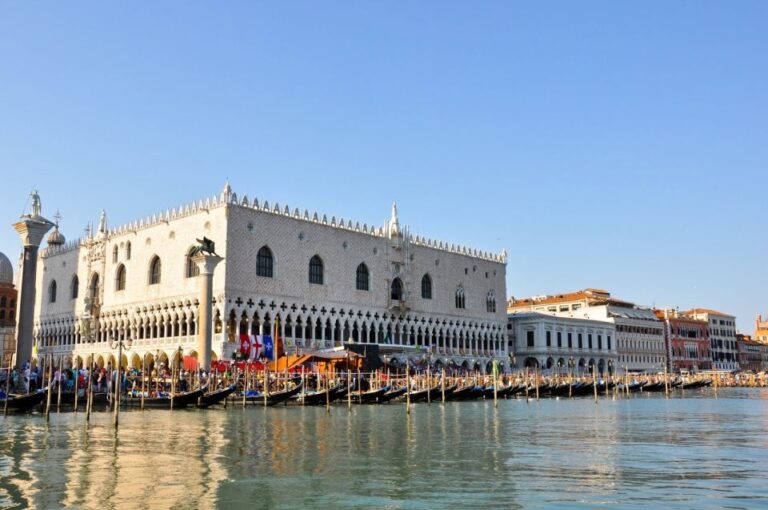 Venice: Doges Palace Skip-the-Line Guided Tour