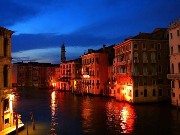 Venice Ghost Tour: Explore Haunted Legends & Ancient Ruin